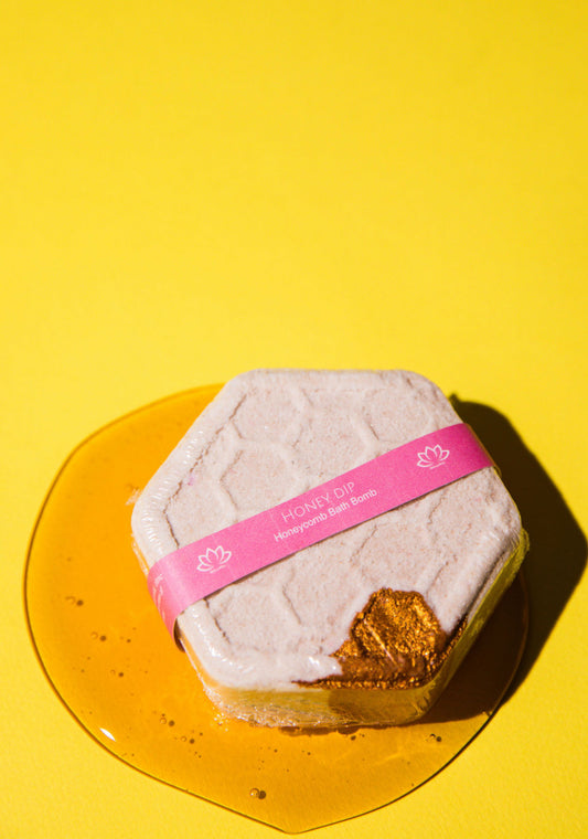 Honey Dip Bath Bomb